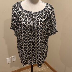 Max Studio Monochrome Floral Print Blouse